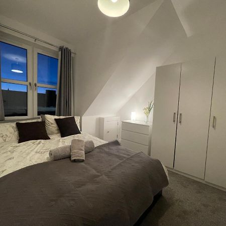Appartement Carvetii - Edward House D - 2 Dbl Bed 2Nd Floor Flat à Dunfermline Extérieur photo